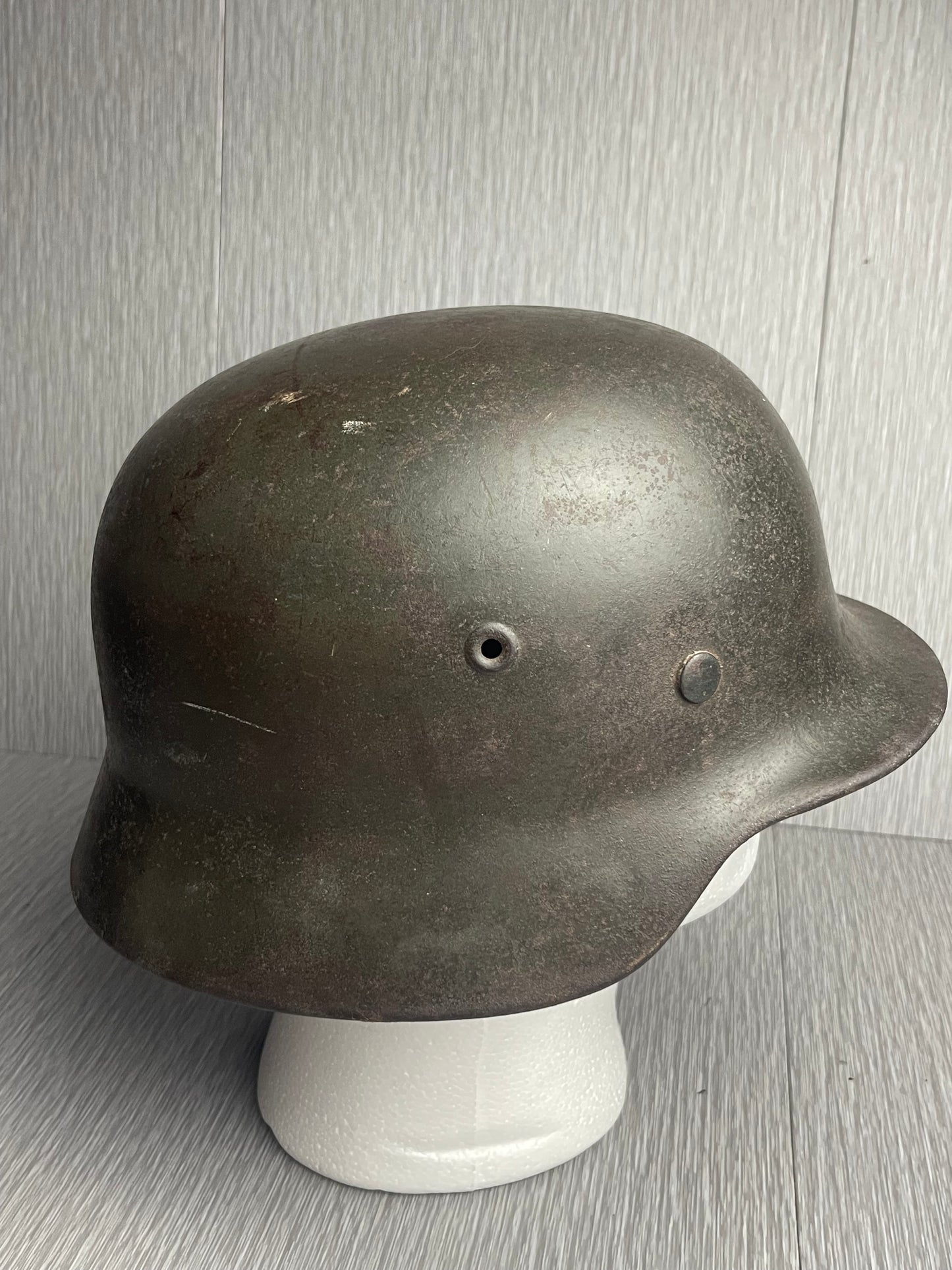 GERMAN WW2 KRIEGSMARINE M40 SD HELMET E.T. 66 W/ PARTIAL CHINSTRAP UNTOUCHED