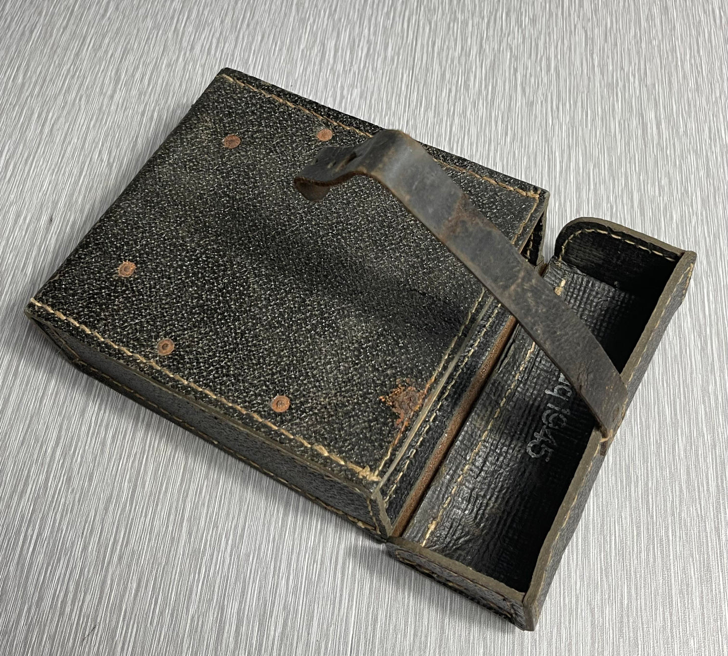 GERMAN WW2 1945 MG 34/42 GUNNERS ERSATZ VARIANT ‚PRESSED PAPER’ BELT POUCH