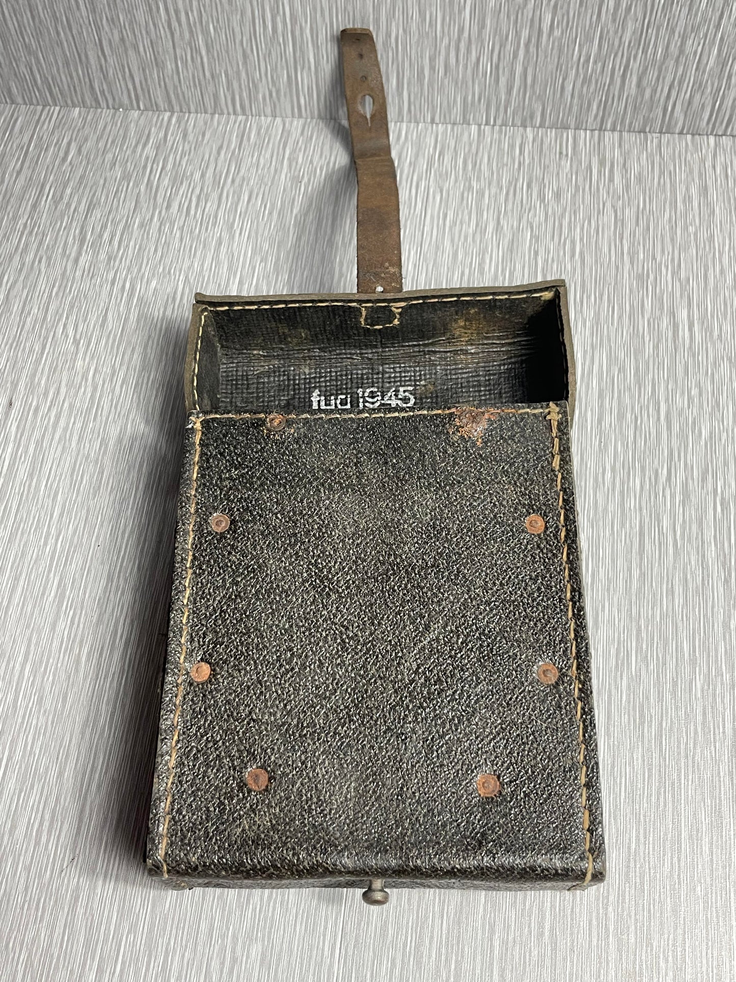 GERMAN WW2 1945 MG 34/42 GUNNERS ERSATZ VARIANT ‚PRESSED PAPER’ BELT POUCH