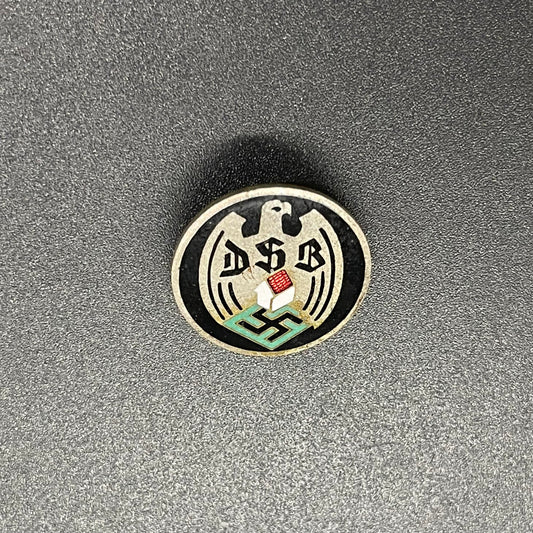 GERMAN WW2 DSB "DEUTSCHER SIEDLERBUND" MEMBERSHIP BADGE BY HERMANN AURICH, DRESDEN ‘HOME OWNERS ASSOCIATION’ MINT