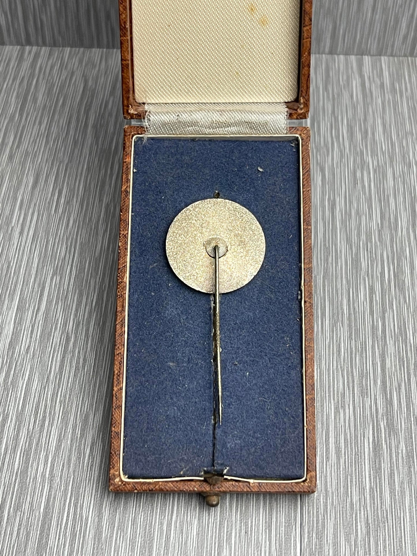 GERMAN VATER RAIFFESEN 1818-1888 STICKPIN W/ ORIGINAL ISSUE BOX "EINER FUR ALLE, ALLE FUR EINEN"