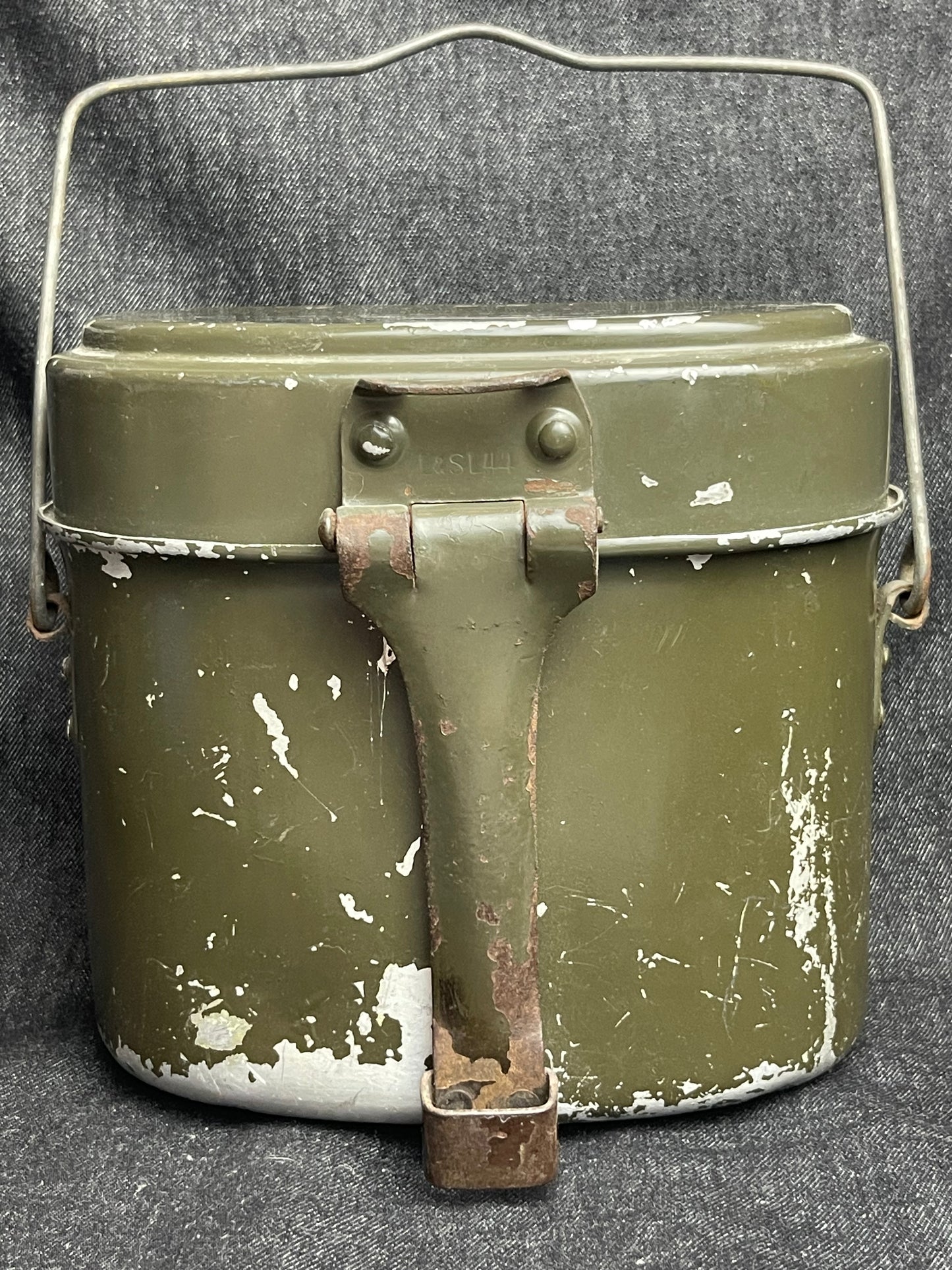 GERMAN WW2 WEHRMACHT 1944 M31 MATCHING MESS KIT BY LINNEPE & SCHINDLER, LUDENSCHEID "LS&L"