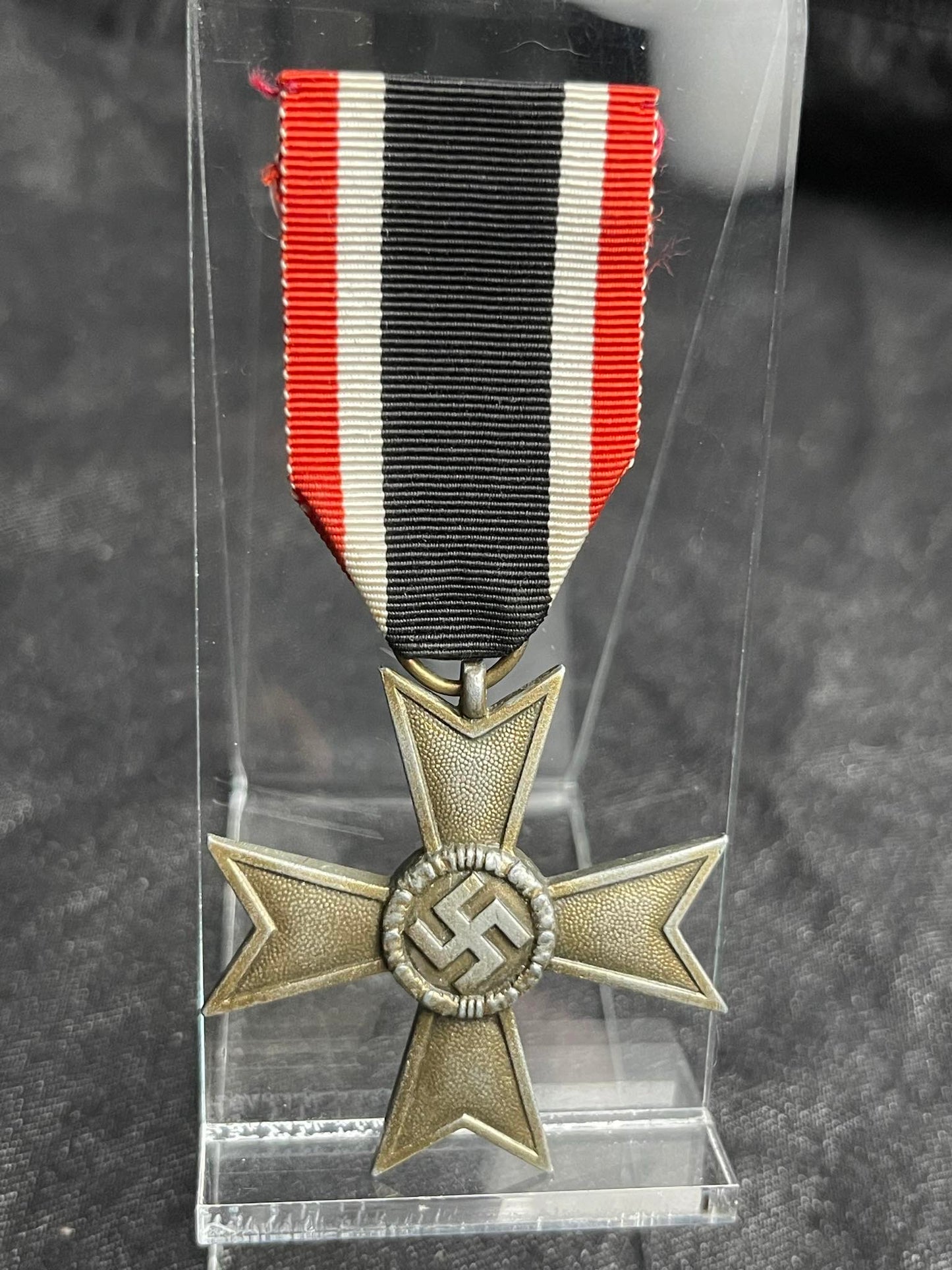 GERMAN WW2 KVK 1939 WAR MERIT CROSS 2ND CLASS WITHOUT SWORDS "41" BY GEBRUDER BENDER, IDAR-OBERSTEIN