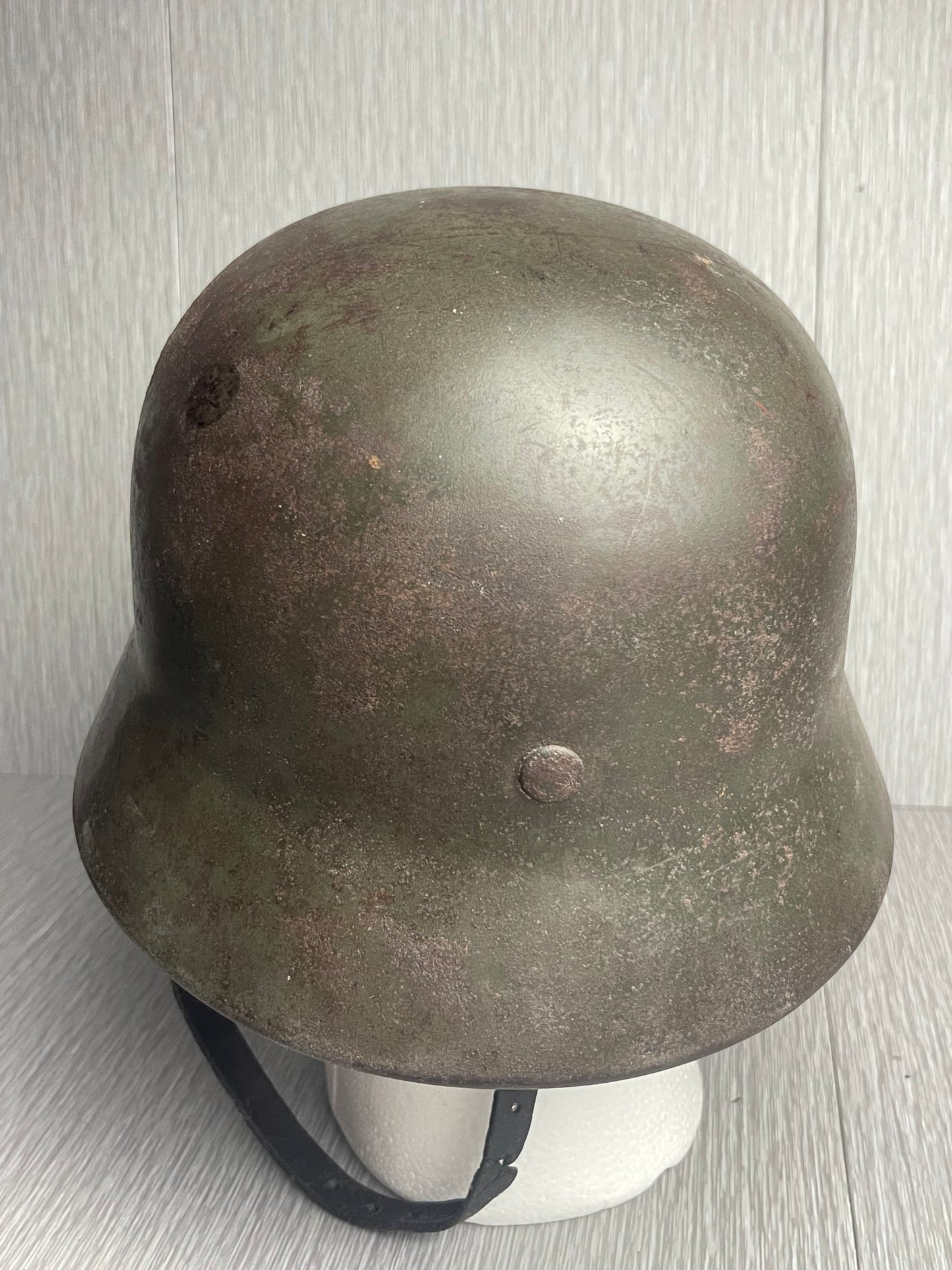 GERMAN WW2 KRIEGSMARINE M40 SD HELMET E.T. 66 W/ PARTIAL CHINSTRAP UNTOUCHED