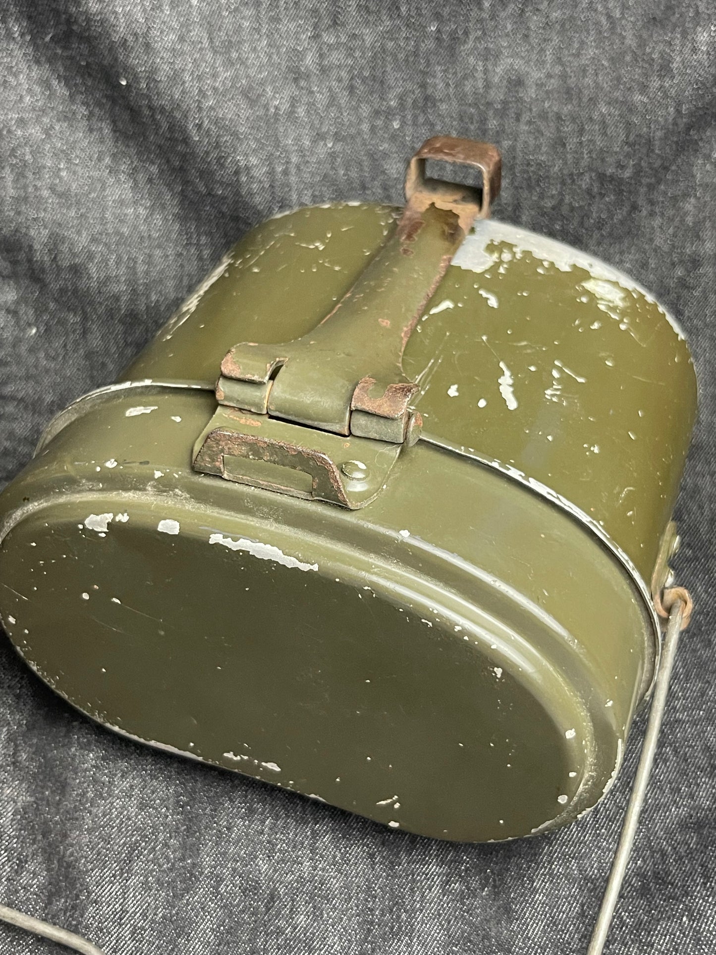 GERMAN WW2 WEHRMACHT 1944 M31 MATCHING MESS KIT BY LINNEPE & SCHINDLER, LUDENSCHEID "LS&L"